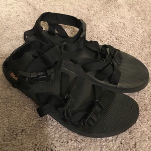 Men’s teva sandal 9